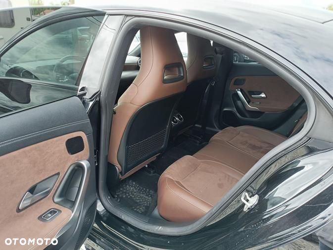 Mercedes-Benz CLA 200 AMG Line 7G-DCT - 9