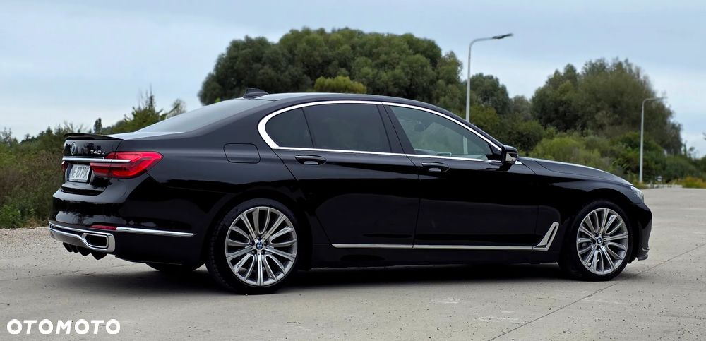 BMW Seria 7 - 16