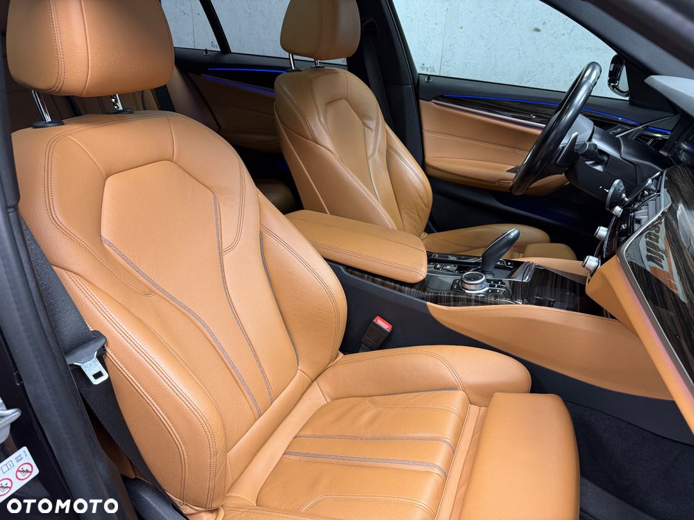 BMW Seria 5 520d M Sport sport - 10
