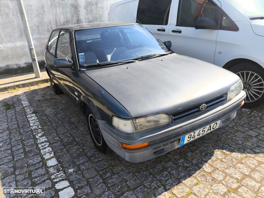 Toyota Corolla - 1