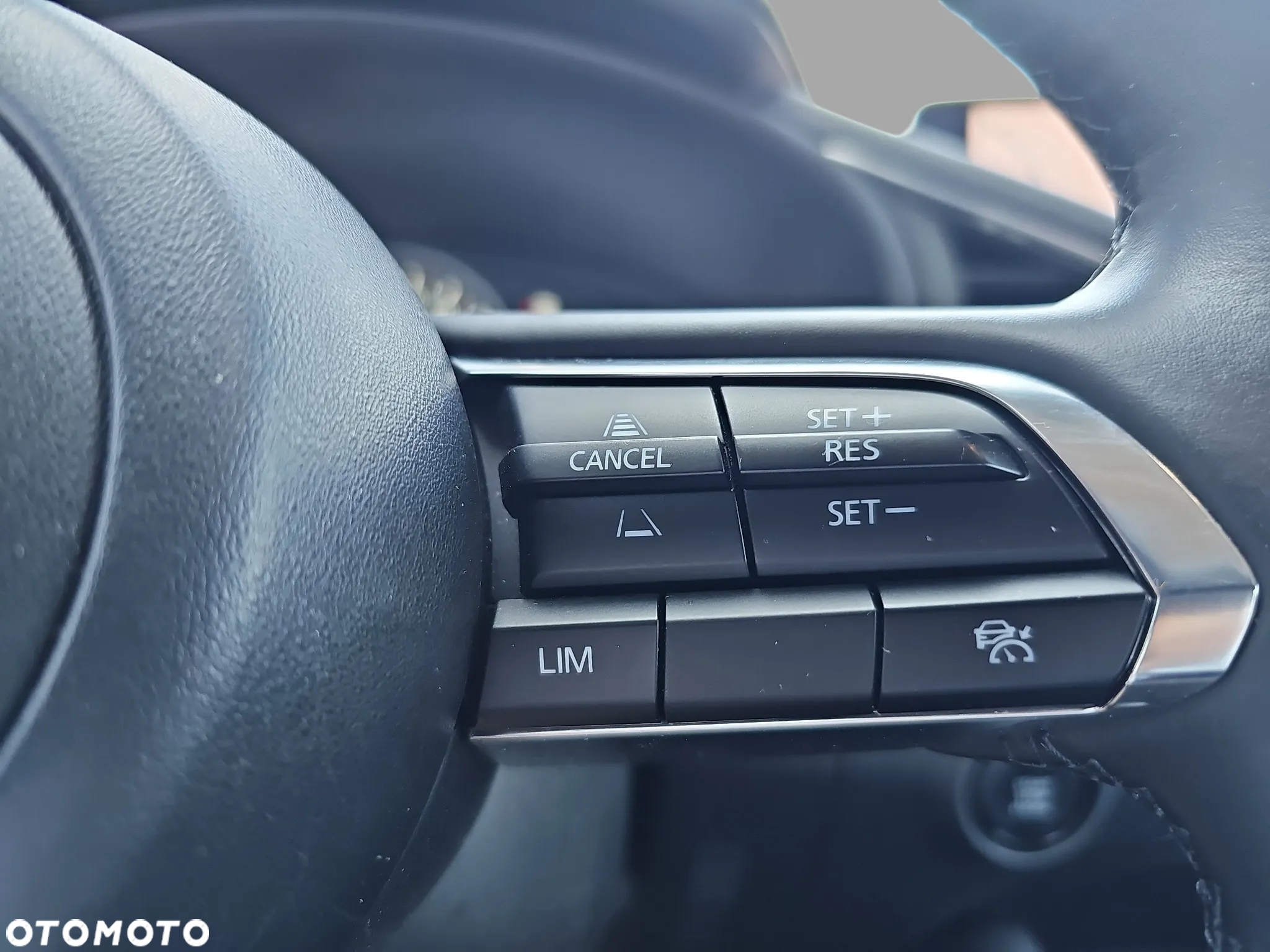 Mazda 3 2.0 mHEV Exclusive Line - 22