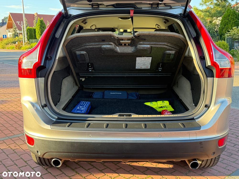 Volvo XC 60 - 38