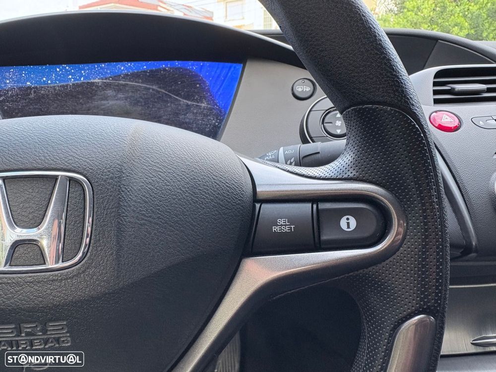 Honda Civic 1.4 i-VTEC Sport - 33