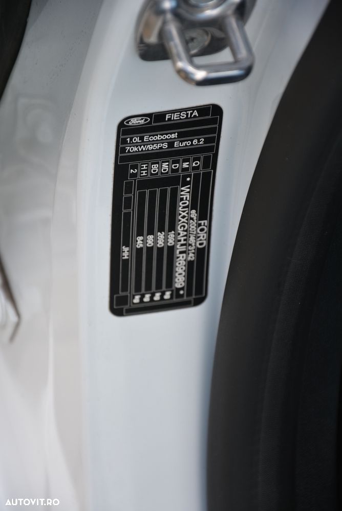 Ford Fiesta 1.0 EcoBoost S&S COOL&CONNECT - 19
