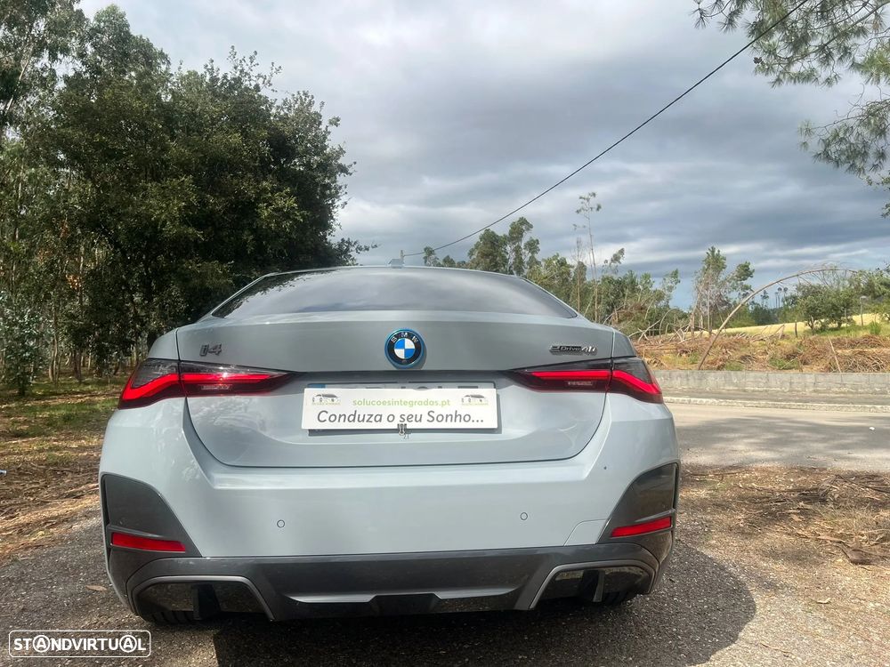 BMW i4 eDrive40 Edição Desportiva M - 25