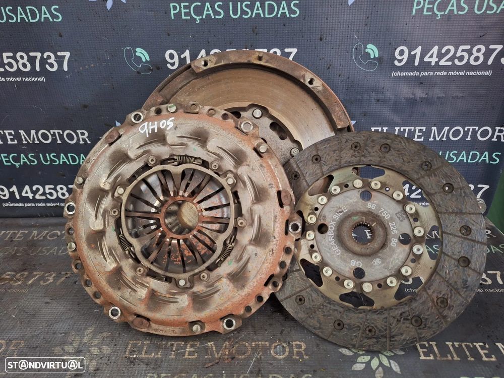 Bimassa usado PEUGEOT 3008 1.6 HDI 115CV 9H05 VOLANTE MOTOR EMBRAIAGEM - 1