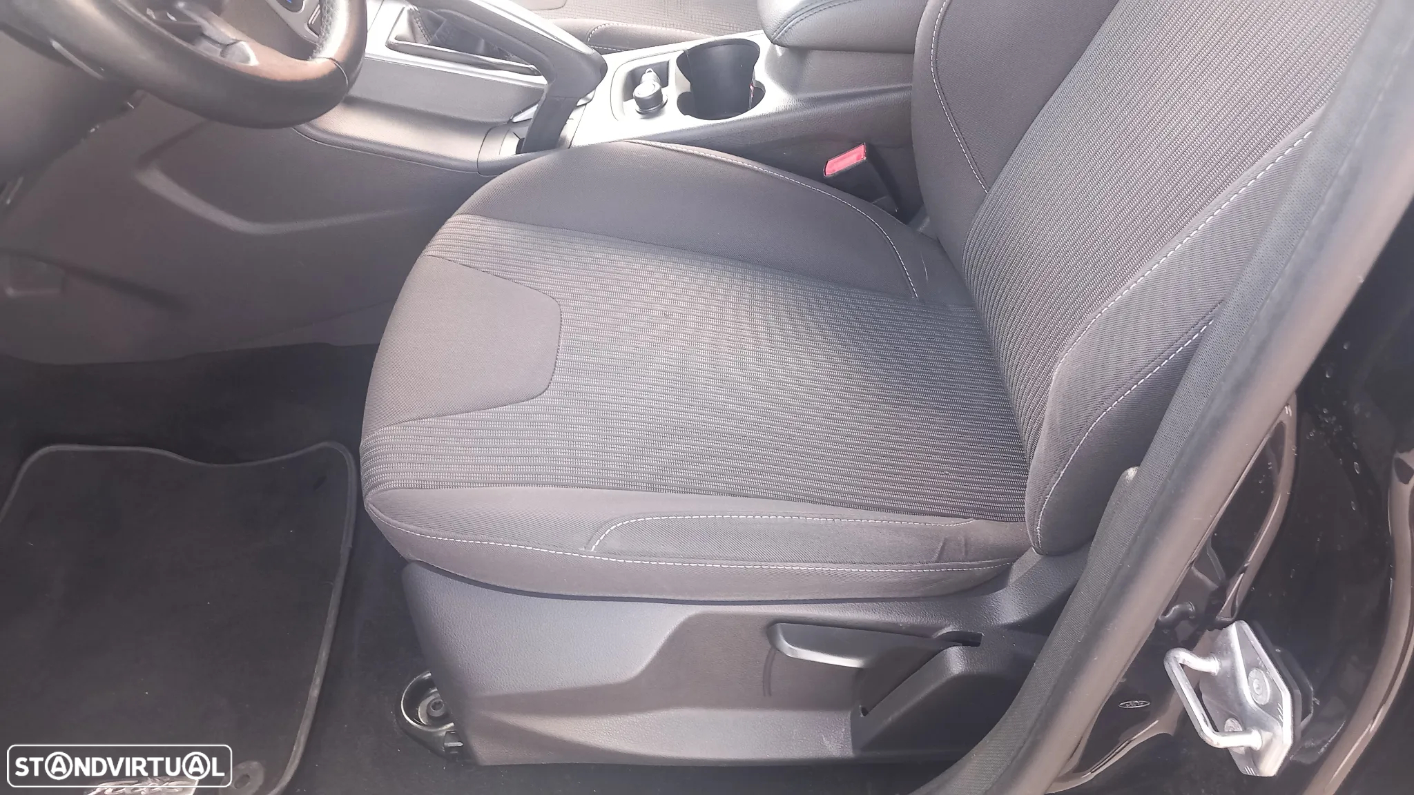 Ford Focus SW 1.6 TDCi Titanium - 16
