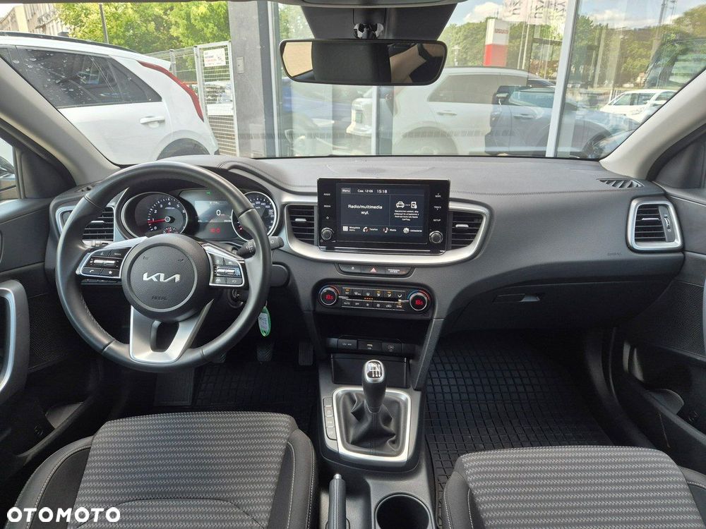 Kia Ceed 1.5 T-GDI M - 15