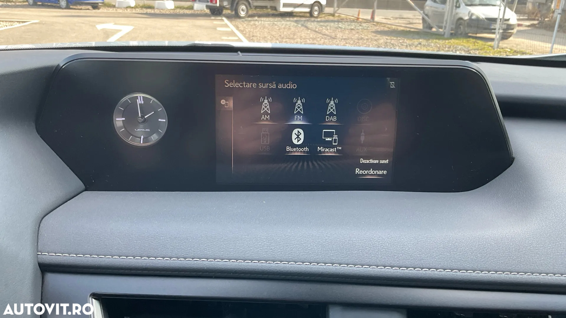 Lexus UX 250h Business Edition - 29