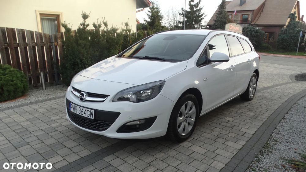 Opel Astra 1.4 Turbo Design Edition - 1