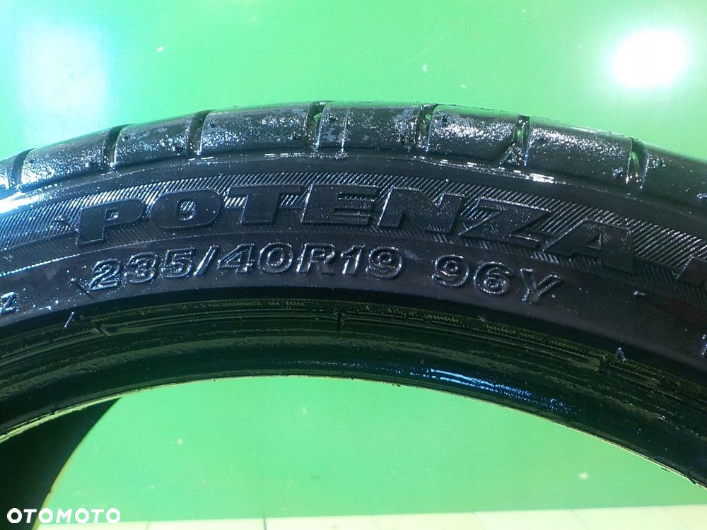 BRIDGESTONE POTENZA RE050A 96Y 235/40/19 opona letnia 5,78mm - 12