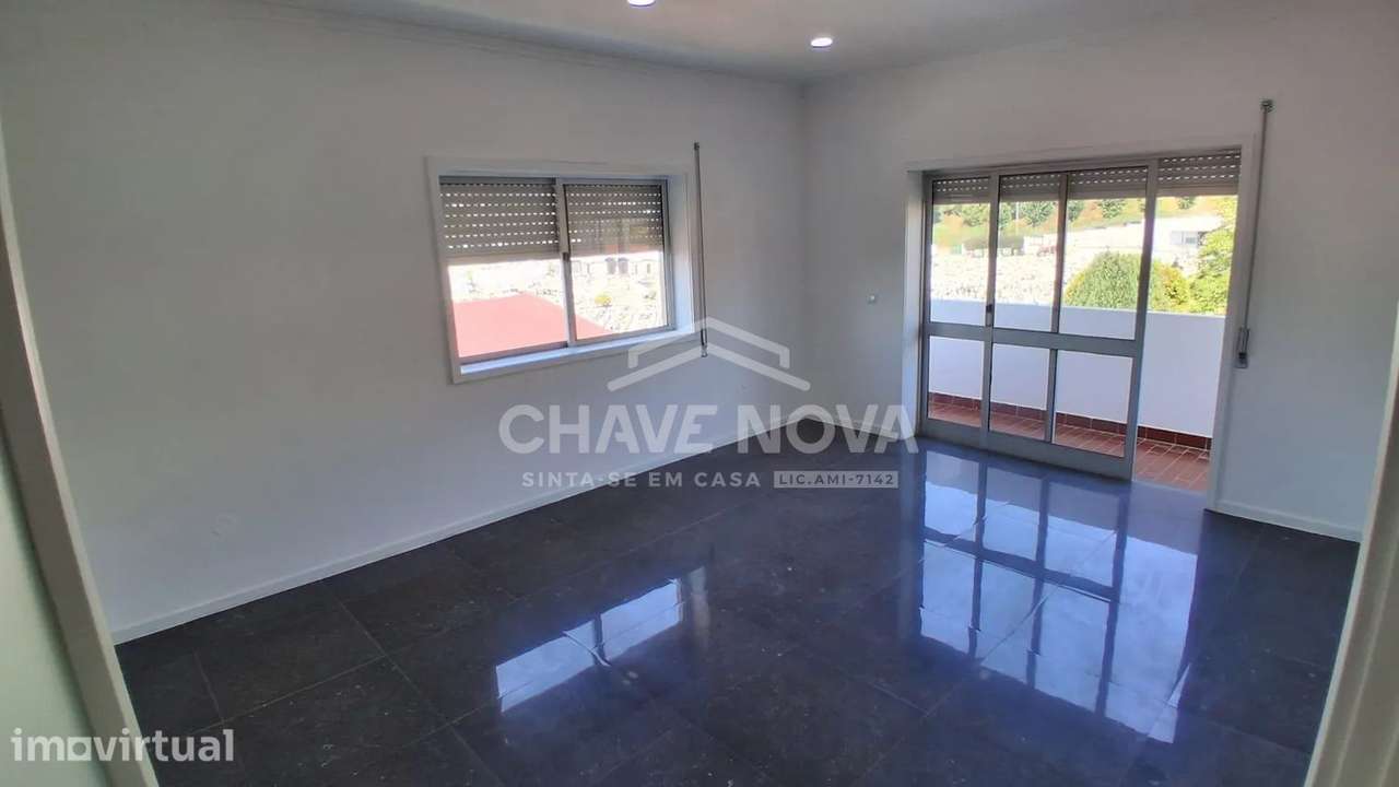 Apartamento T3 com 3 frentes, varandas, garagem e elevador - Fânzeres - Grande imagem: 3/21
