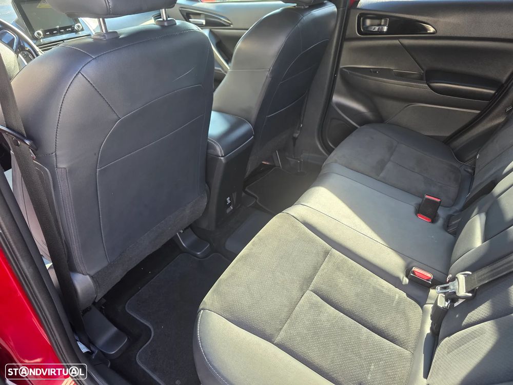 Mitsubishi Eclipse Cross - 12