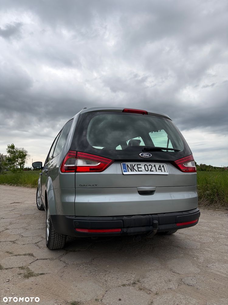 Ford Galaxy - 10