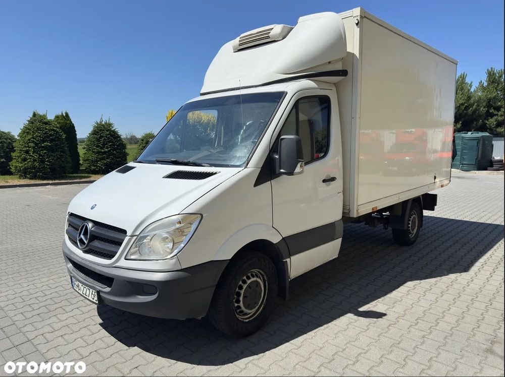 Mercedes-Benz Sprinter - 1