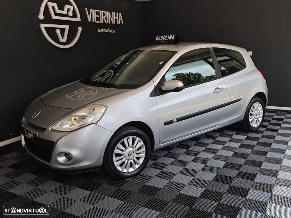 Renault Clio - 8