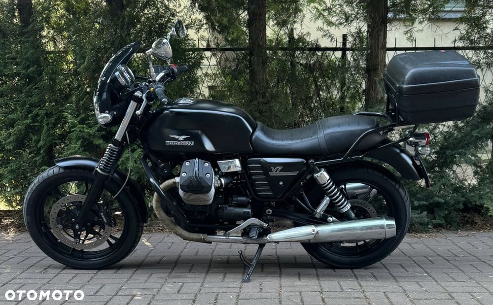 Moto Guzzi V7 - 10