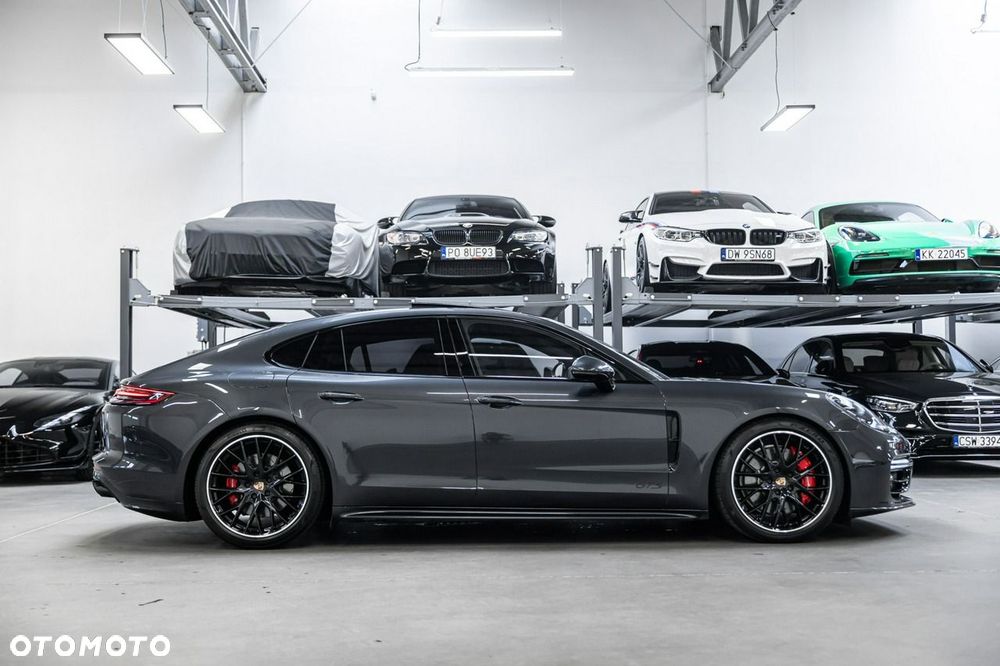 Porsche Panamera - 6