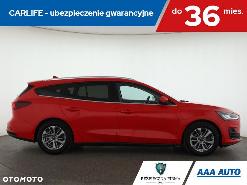 Ford Focus SW - 8
