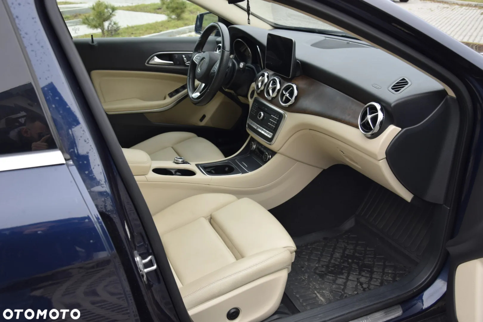 Mercedes-Benz GLA 250 4-Matic - 16