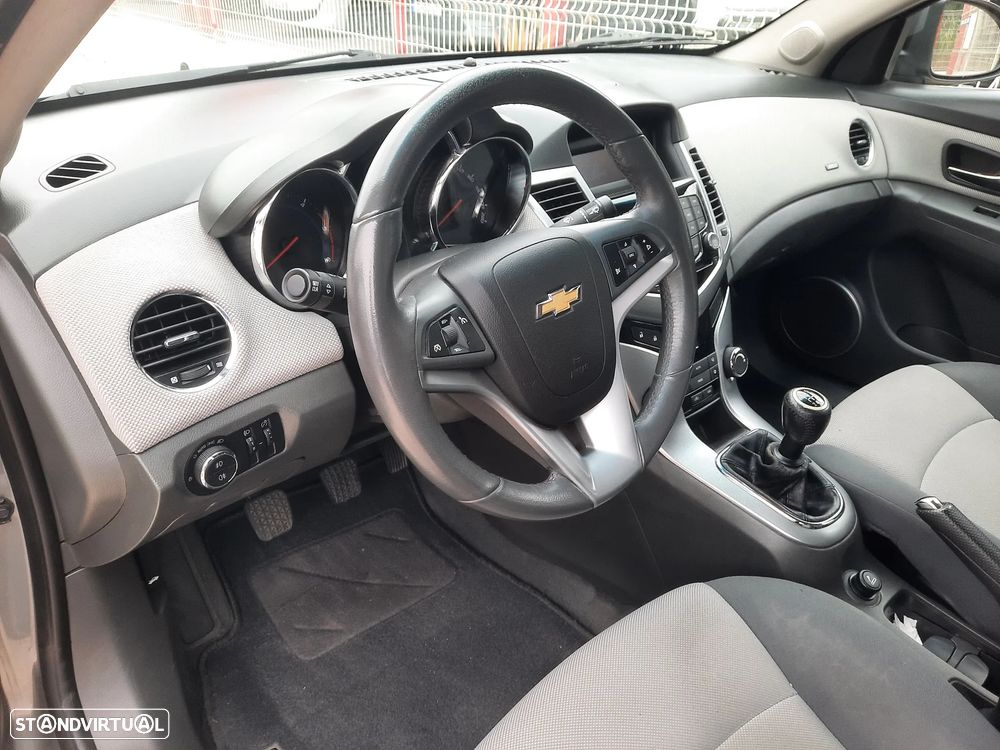 Chevrolet Cruze 2.0 VCDi LT - 20