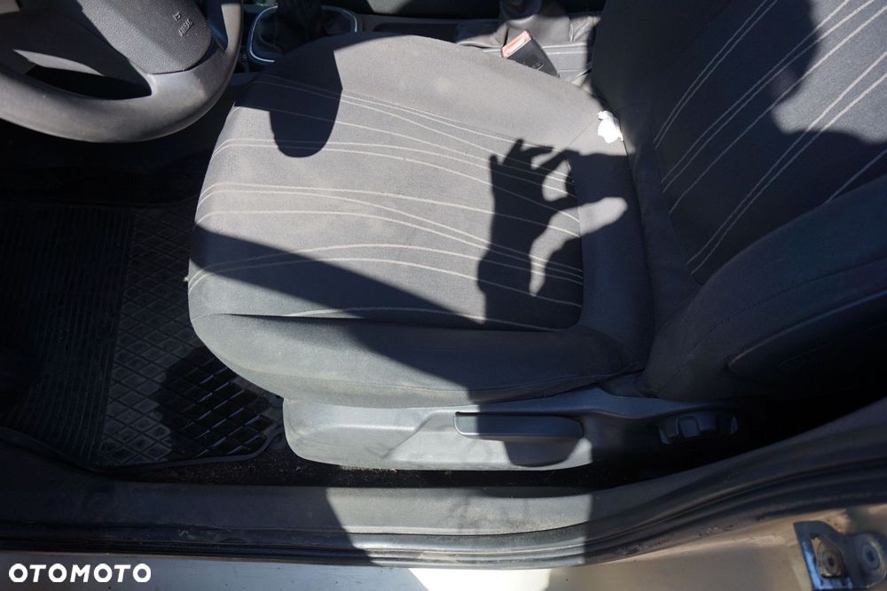 FOTEL PRZEDNI LEWY CORSA D IV 5D HB  OPEL 2006-2011 - 2