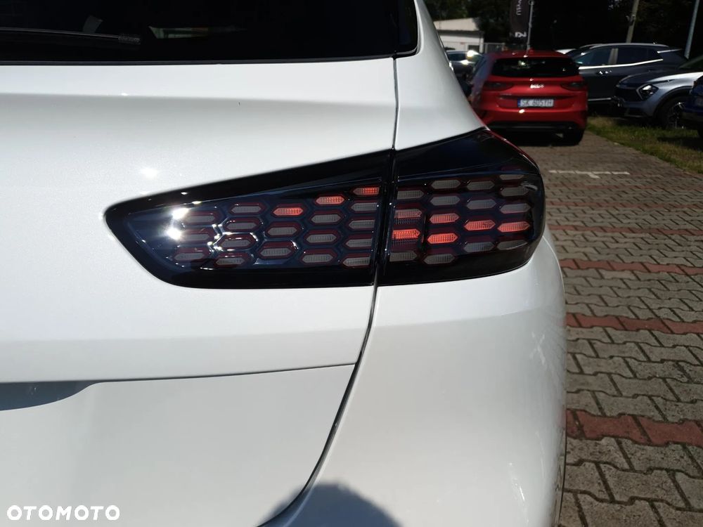 Kia XCeed 1.6 T-GDI Tribute DCT - 19