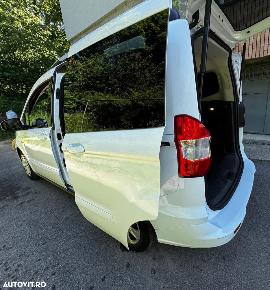 Ford Tourneo Courier 1.0 EcoBoost Trend - 5
