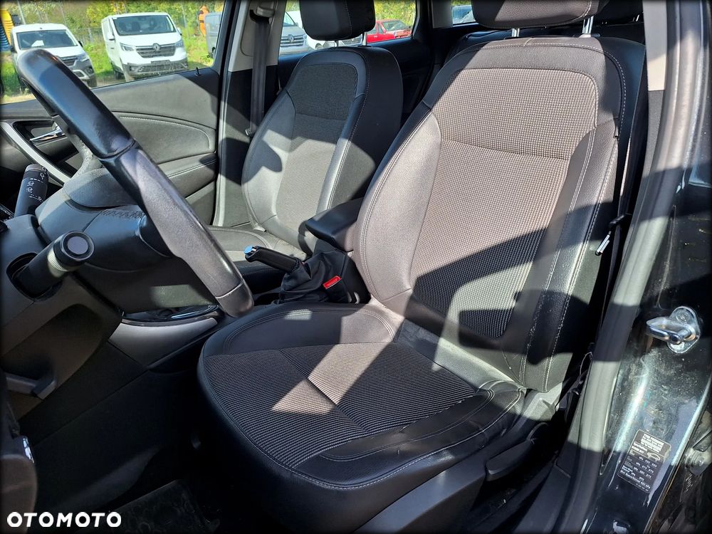 Opel Astra 1.4 T Cosmo - 11
