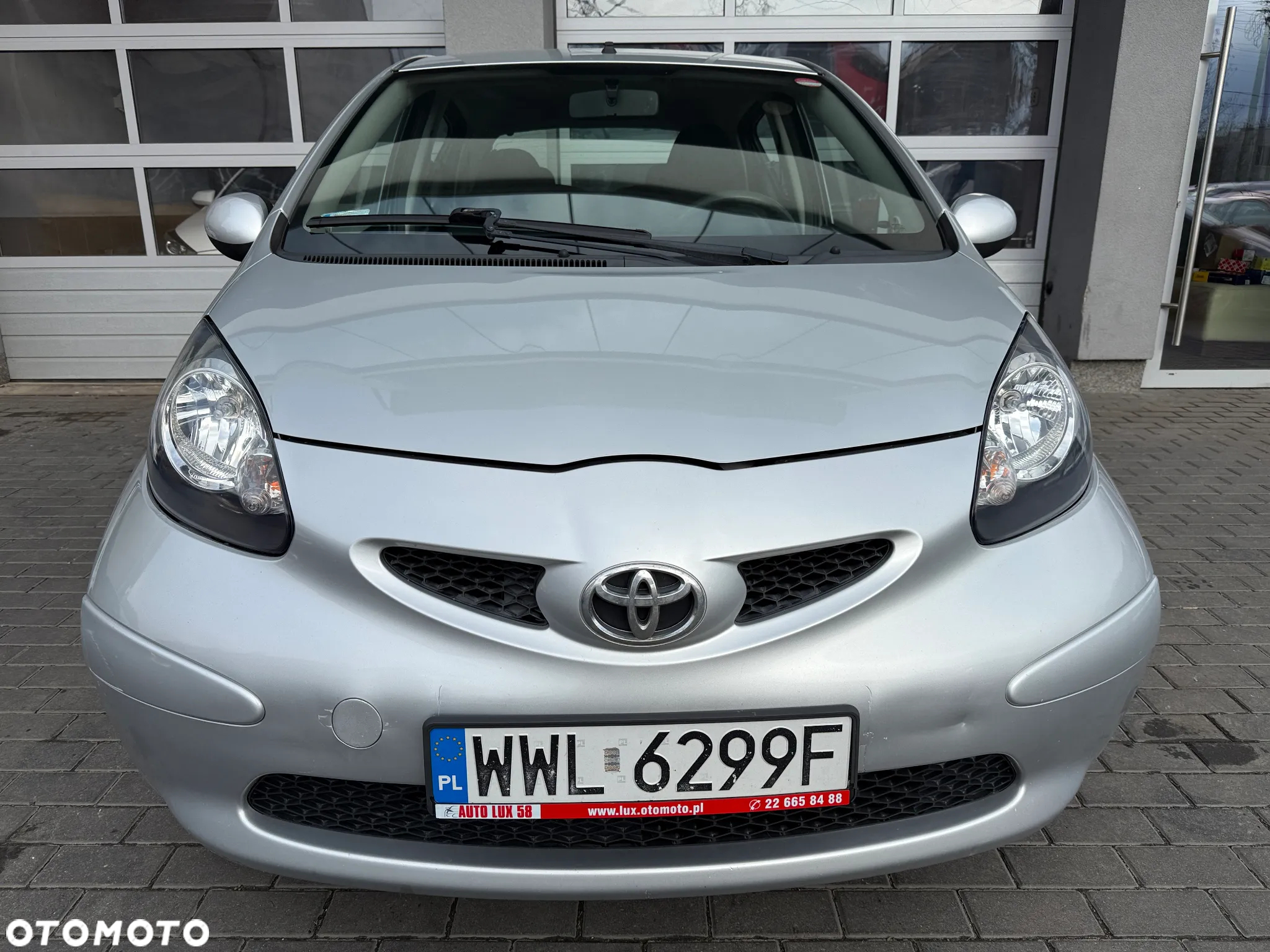 Toyota Aygo 1.0 VVT-i Luna MM A/C - 12