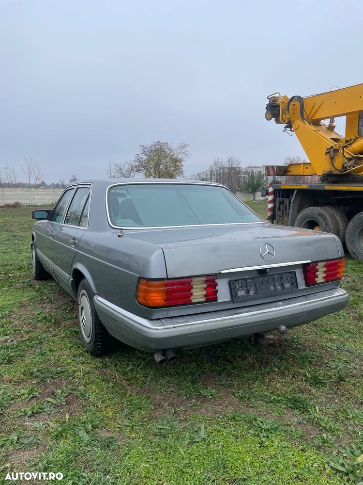 Mercedes-Benz W126 - 2