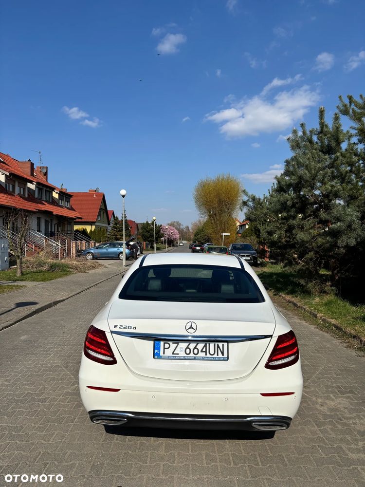 Mercedes-Benz Klasa E 220 d 9G-TRONIC - 6