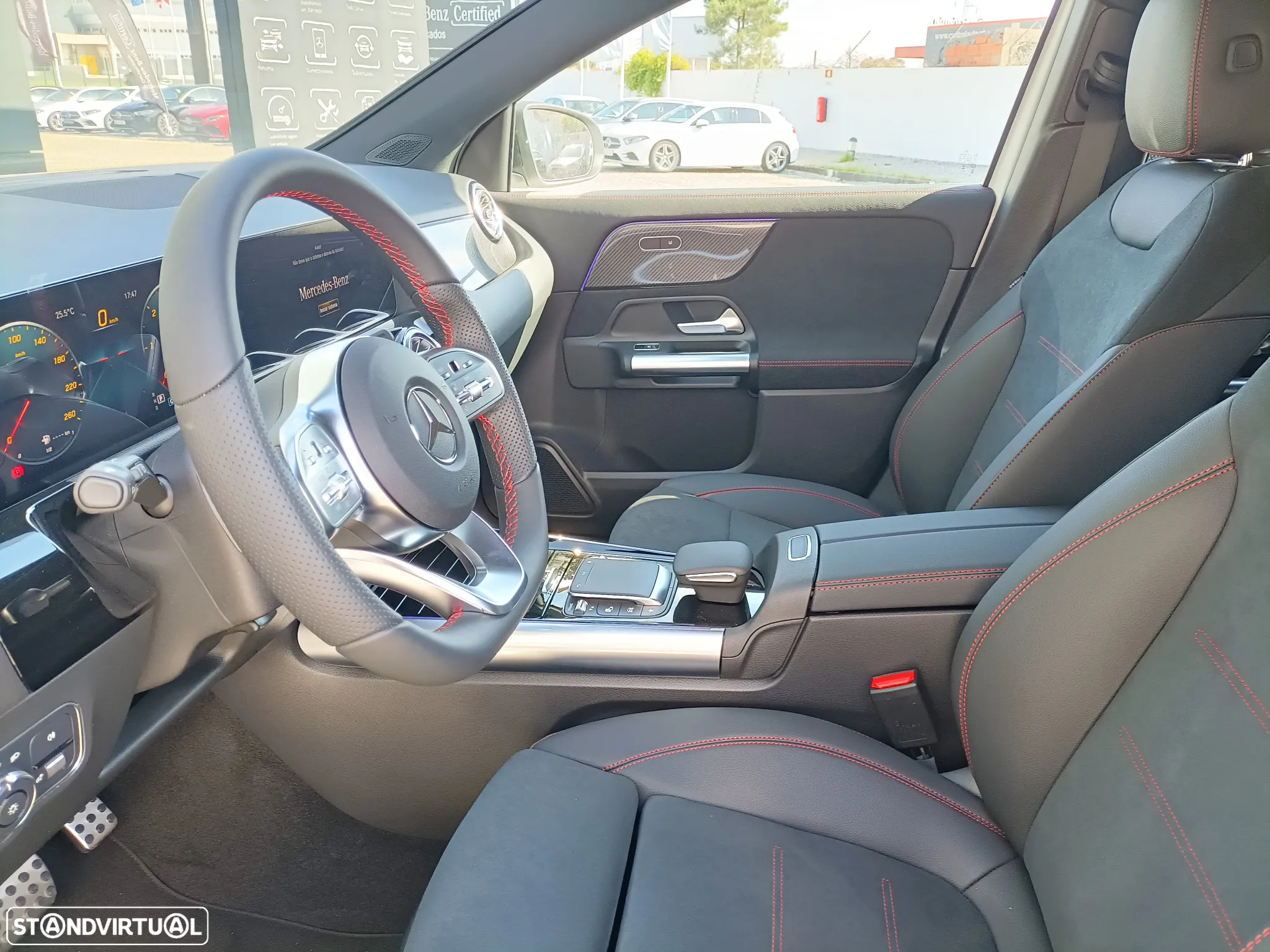 Mercedes-Benz GLA 180 d AMG Line - 8