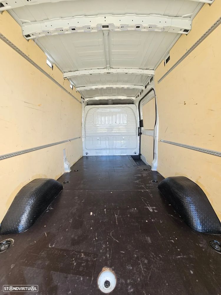 Maxus Deliver 9 - 18