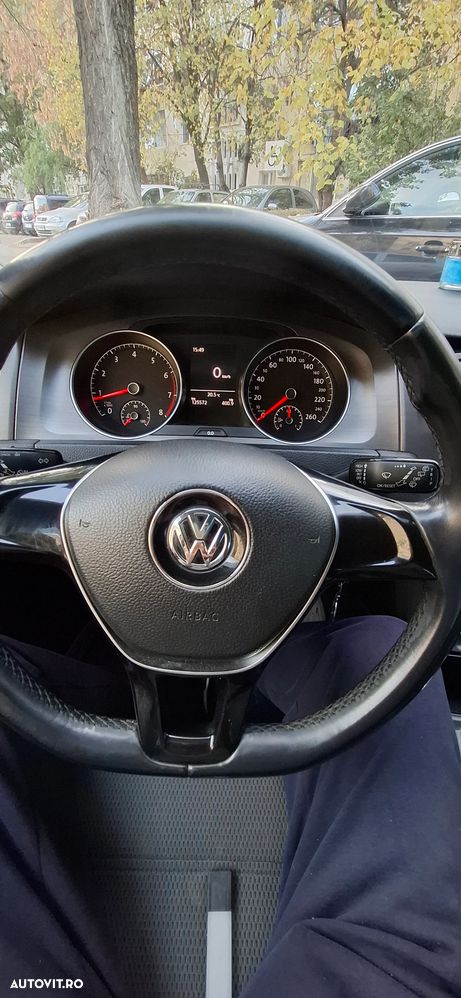 Volkswagen Golf - 5