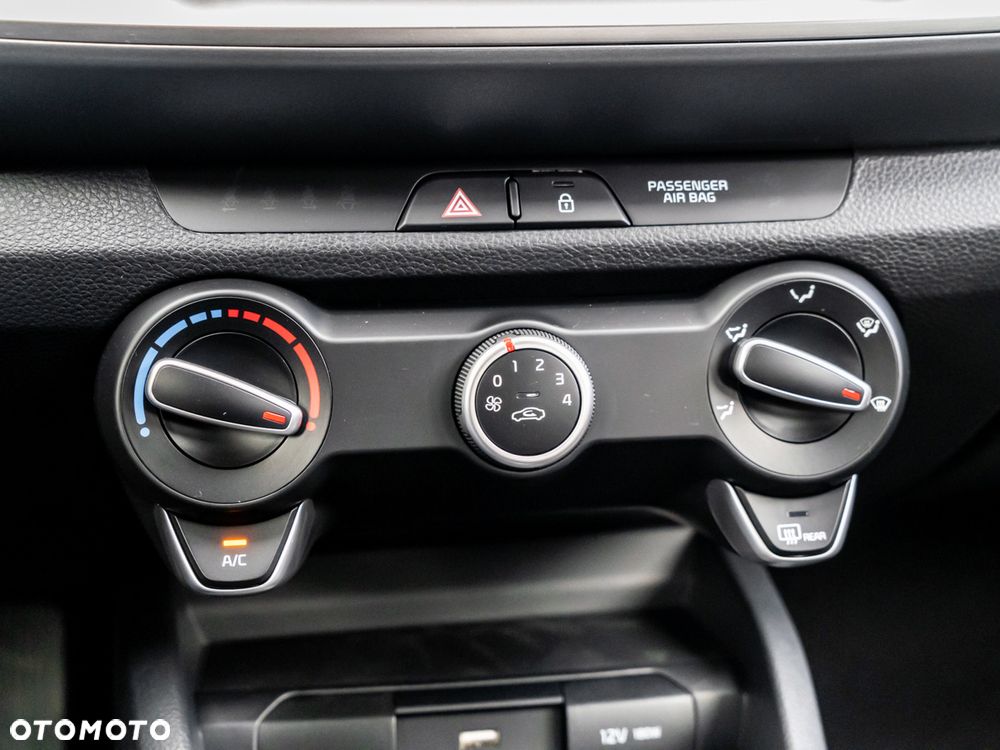 Kia Stonic 1.2 M - 23