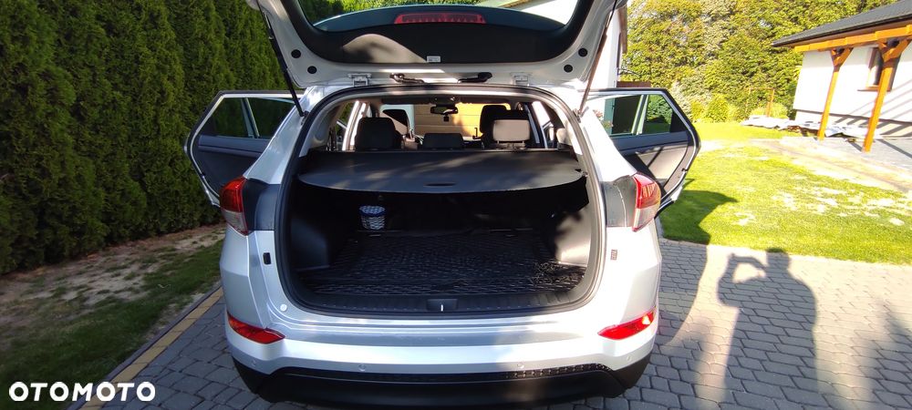 Hyundai Tucson 1.7 CRDI BlueDrive Style 2WD - 5