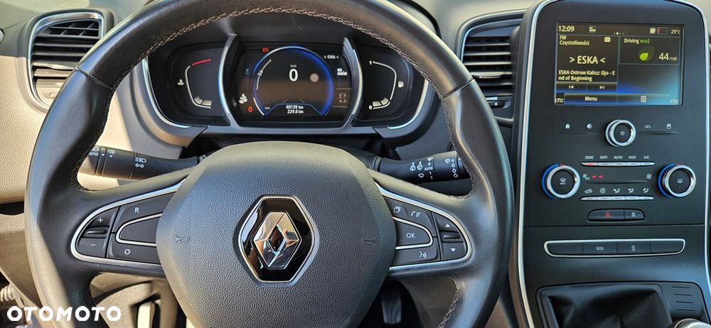 Renault Scenic 1.3 TCe FAP Intens - 19