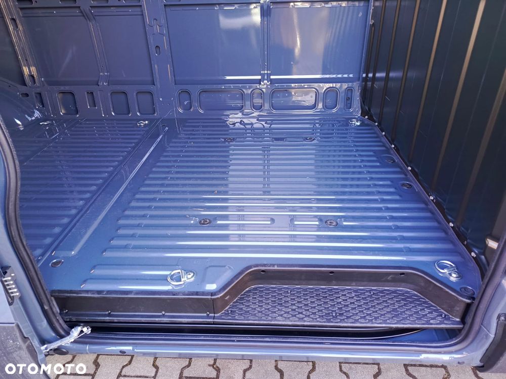 Iveco Daily / Pewny partner w biznesie ! - 13