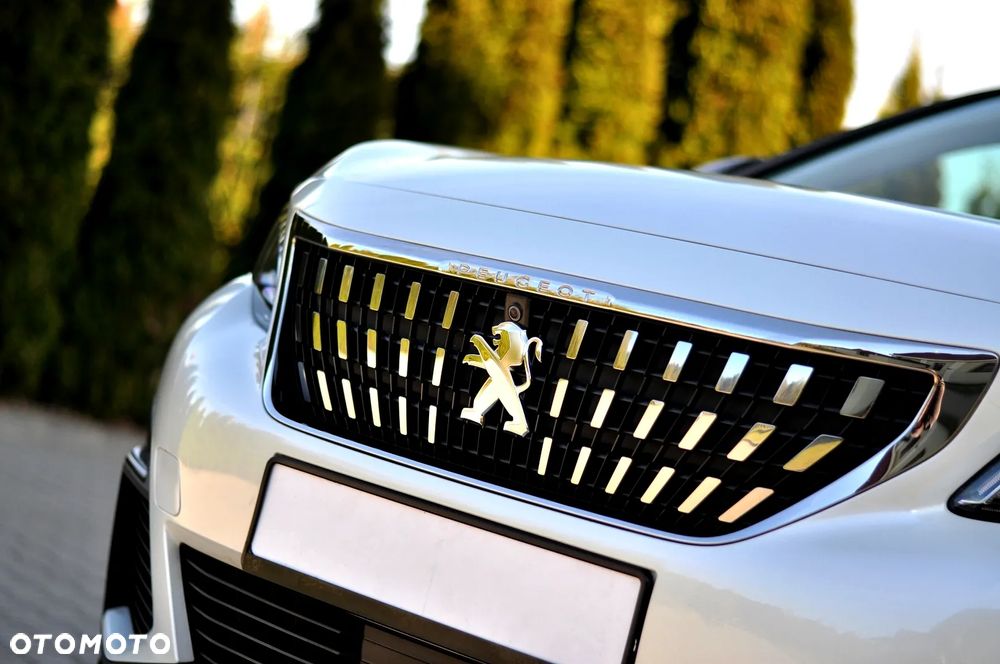 Peugeot 3008 1.2 PureTech Allure S&S EAT6 - 6