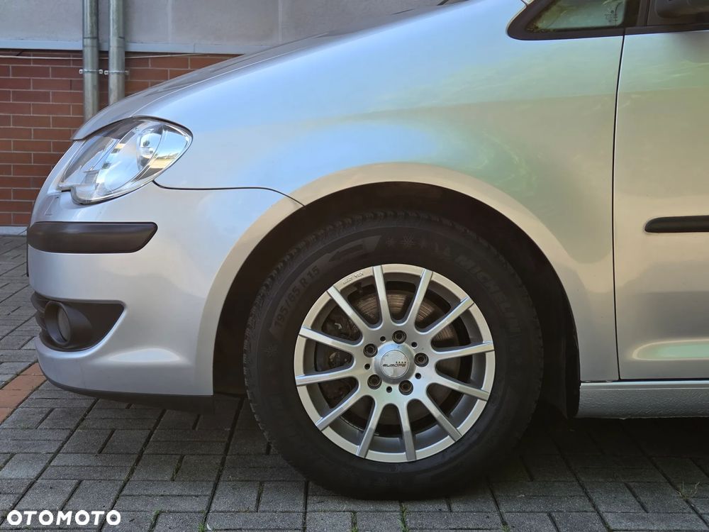 Volkswagen Touran 1.9 TDI DPF Blue Motion Trendline - 35