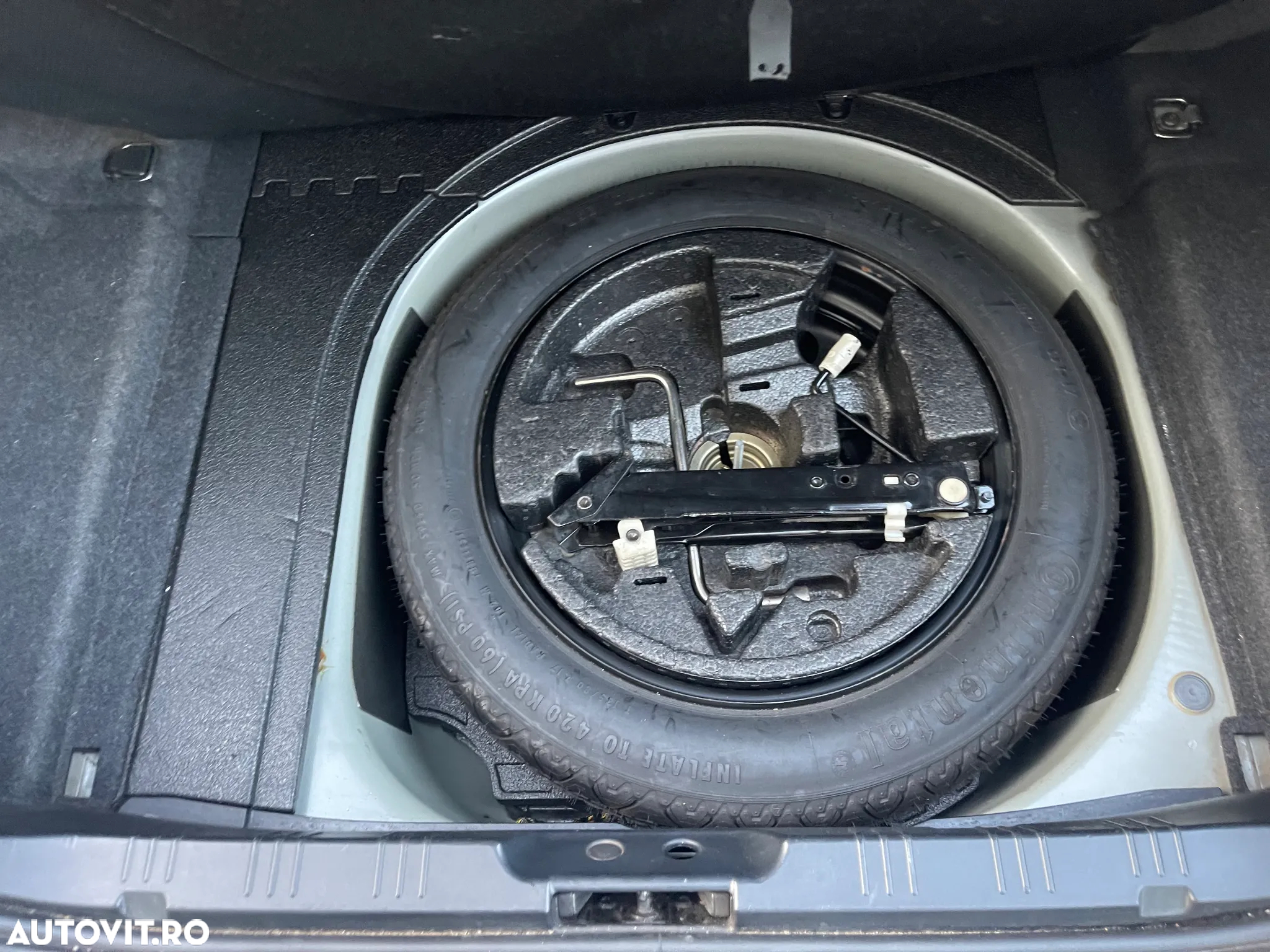 BMW Seria 5 520i - 20