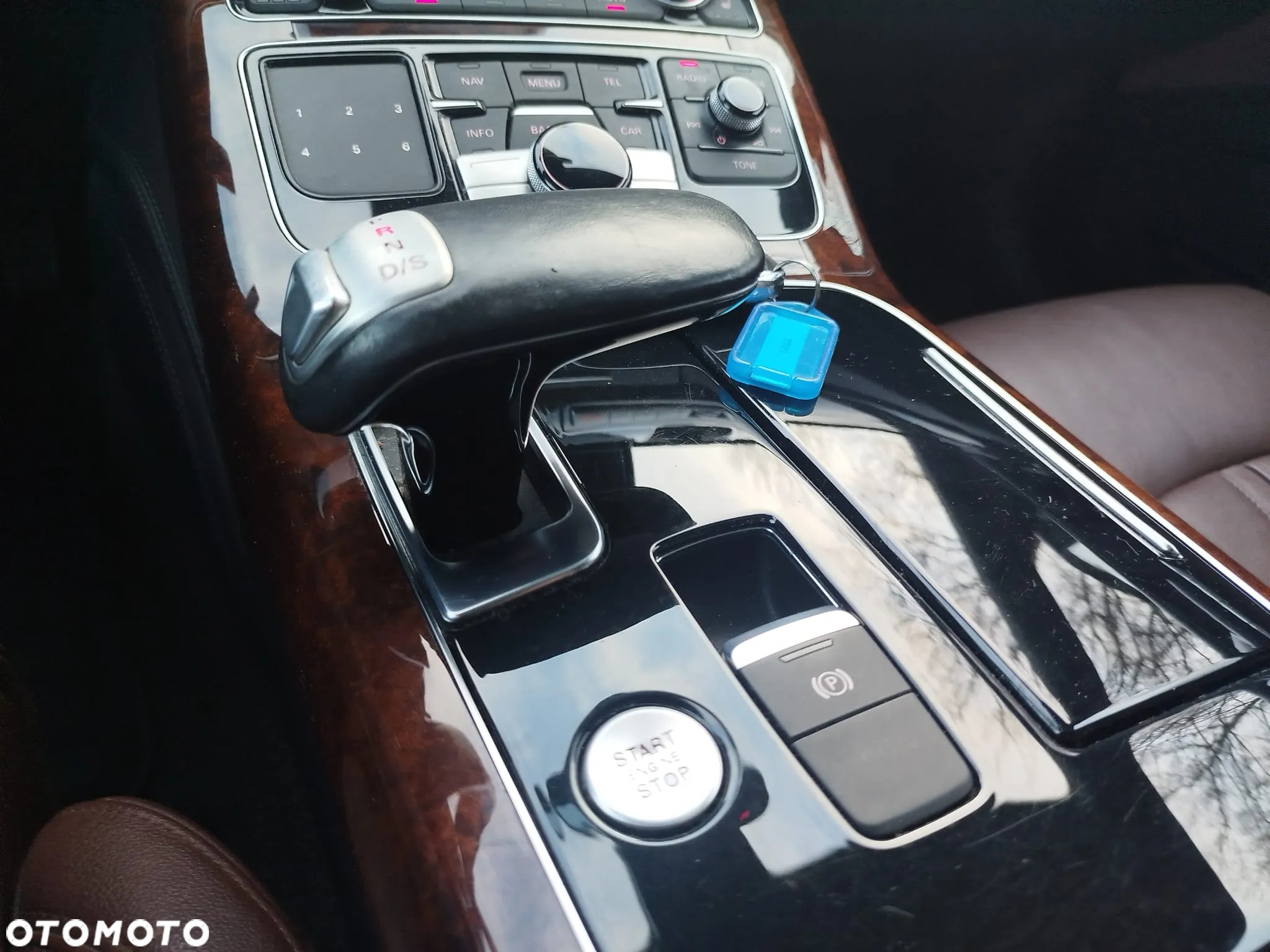 Audi A8 L 55 TFSI quattro tiptronic - 34