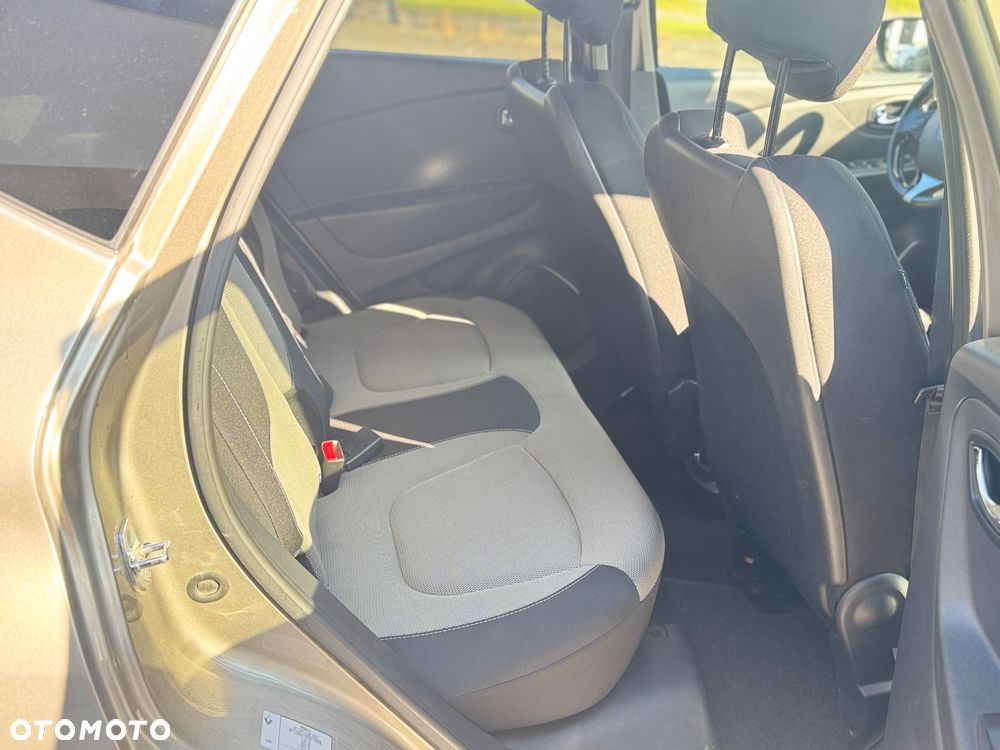 Renault Captur 1.2 Energy TCe Intens EDC - 12