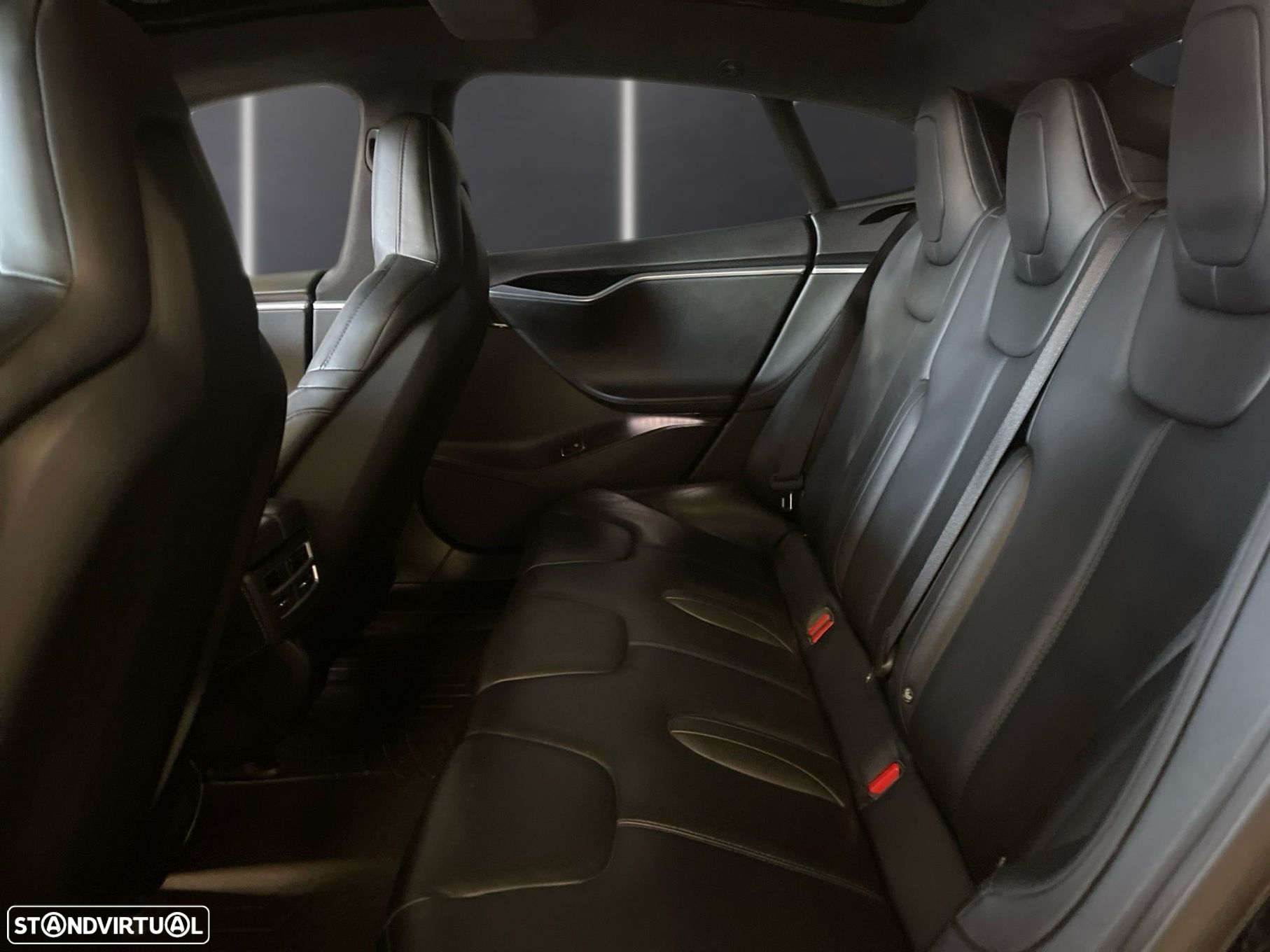 Tesla Model S 85D - 23