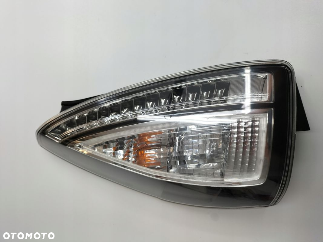 LAMPA LEWY TYŁ LEWA TYLNA LED LIFT MAZDA 5 - 2