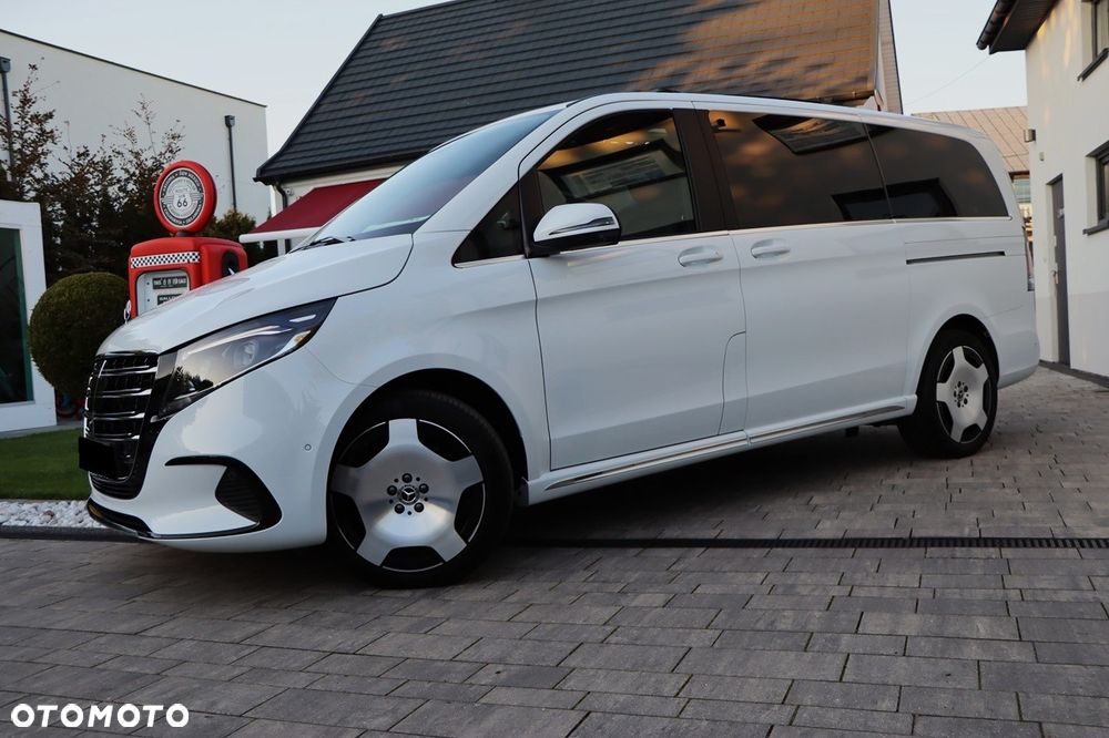 Mercedes-Benz Klasa V - 4