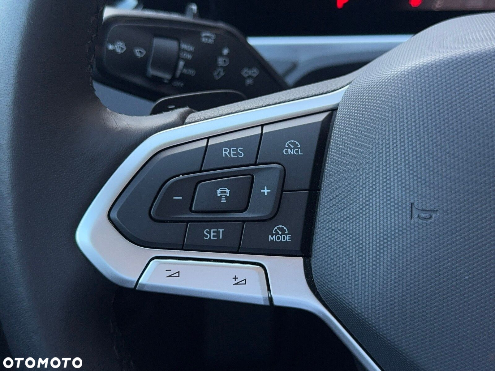 Volkswagen Passat 2.0 TDI EVO Elegance DSG - 25