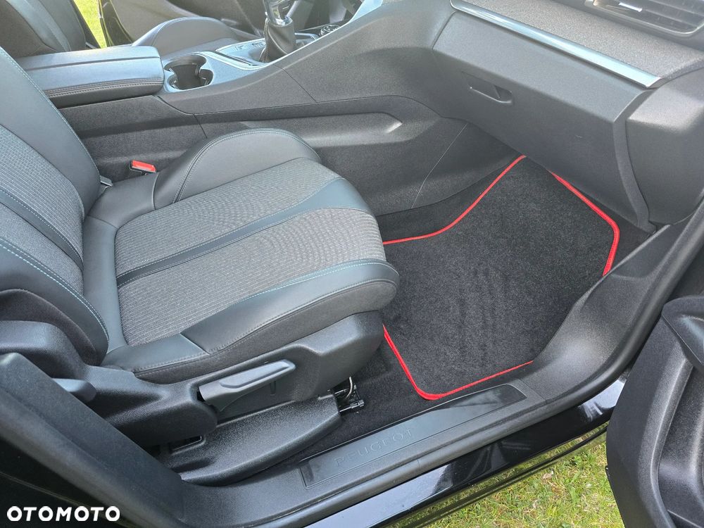 Peugeot 5008 BlueHDi 130 Allure Pack - 20