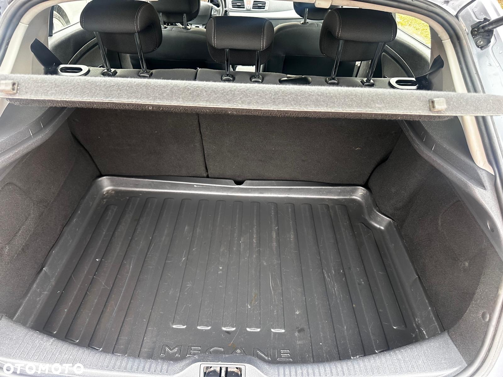 Renault Megane 1.6 16V 110 Expression - 13